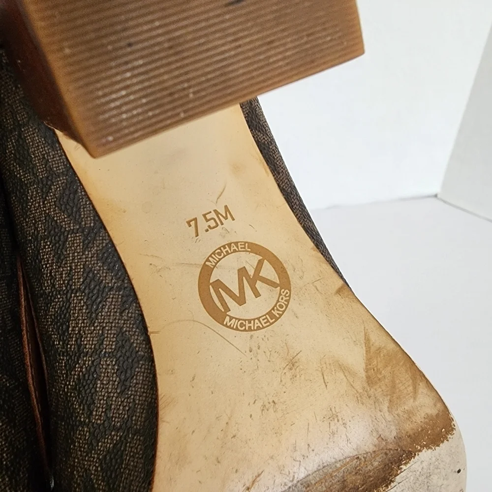 Michael Kors “Jackie” Monogram Canvas & Leather Block-Heel Loafer Size 7.5 M